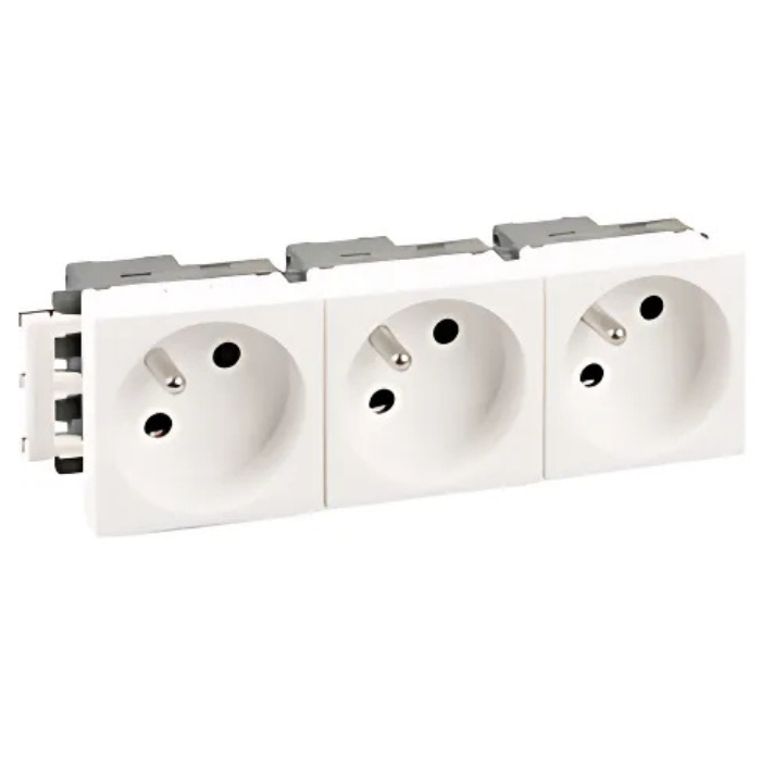 Bloc de 3 prises 2P+T 45X45mm